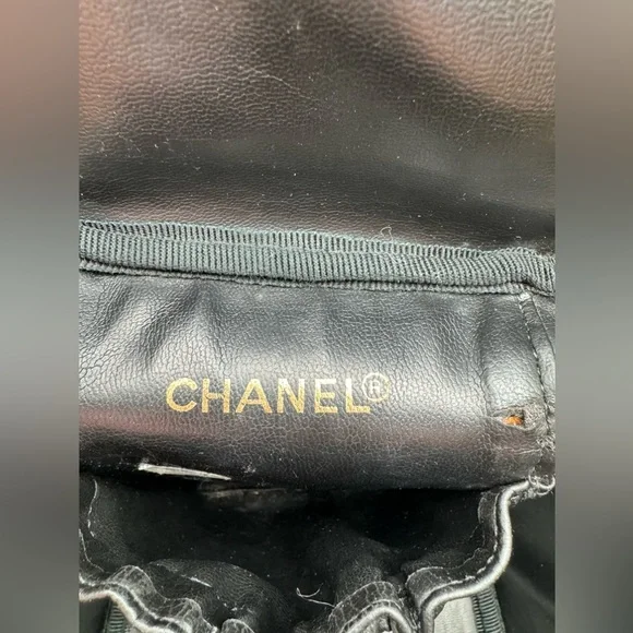 Chanel-Authentic-CC Logo bicolore Black Lambskin Leather Vanity Case - Picture 5 of 10